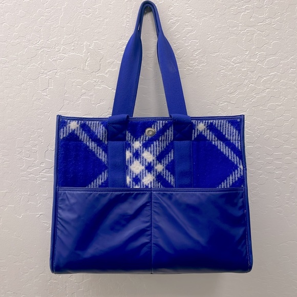 Burberry Check Wool and Leather Shopper Tote - Picture 4 of 16